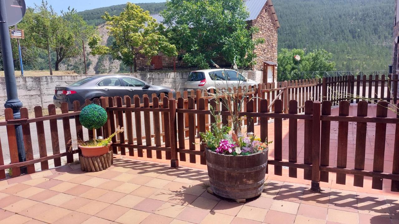 Apartamentos Castiello De Jaca 3000 Экстерьер фото