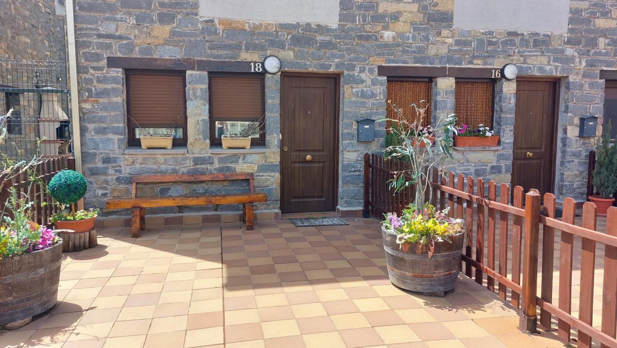 Apartamentos Castiello De Jaca 3000 Экстерьер фото